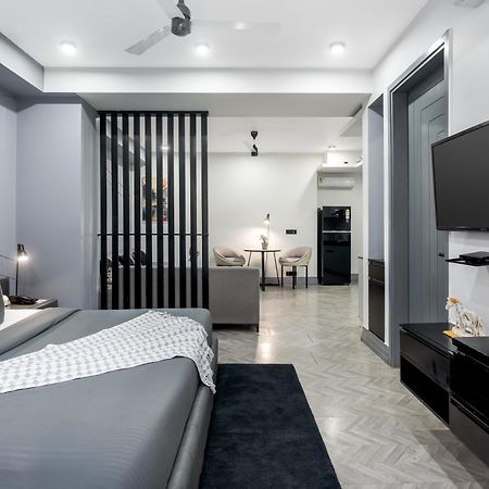 Bedchambers Serviced Apartments - Cyber City Γκουργκάον Εξωτερικό φωτογραφία