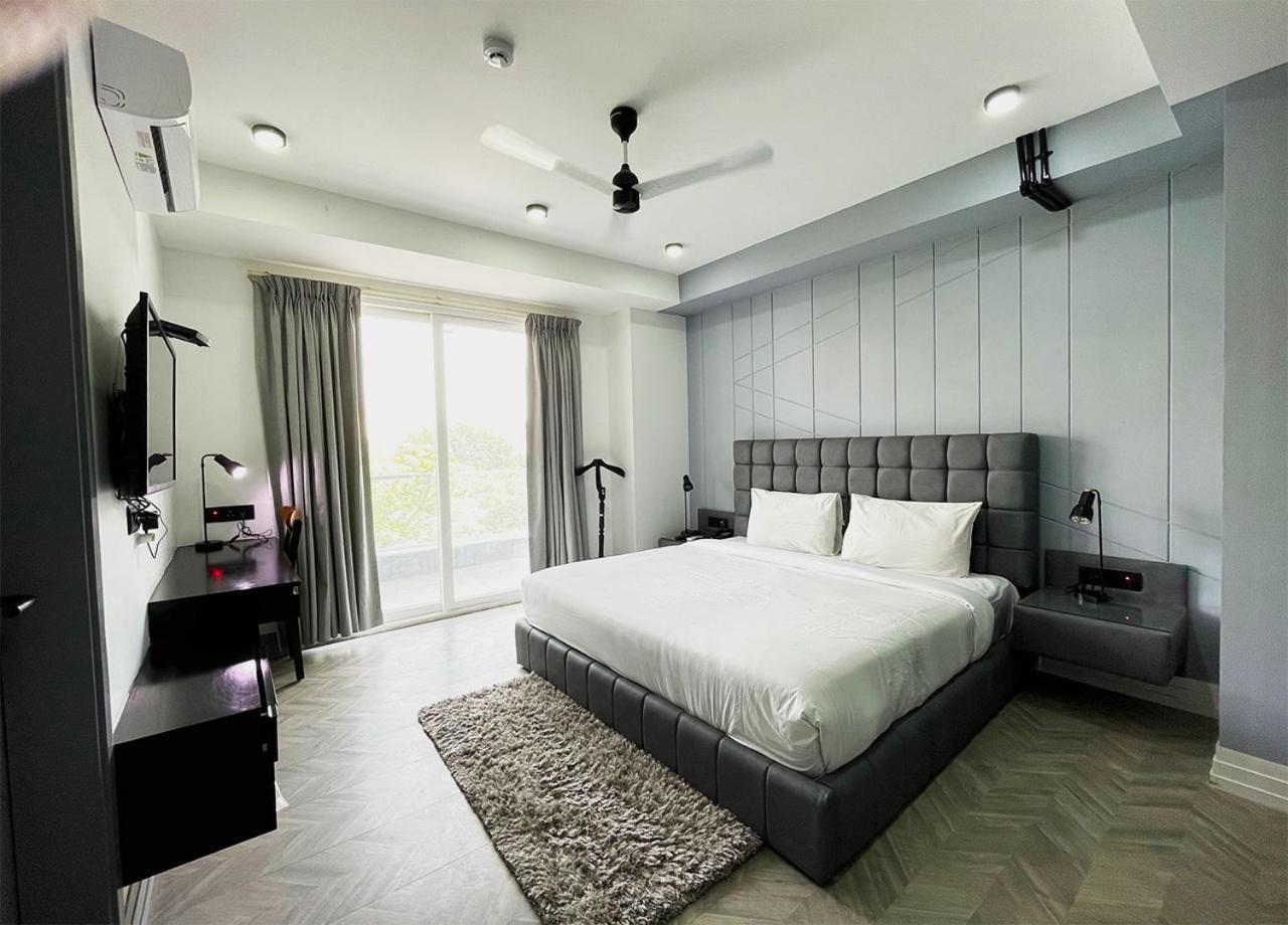 Bedchambers Serviced Apartments - Cyber City Γκουργκάον Εξωτερικό φωτογραφία