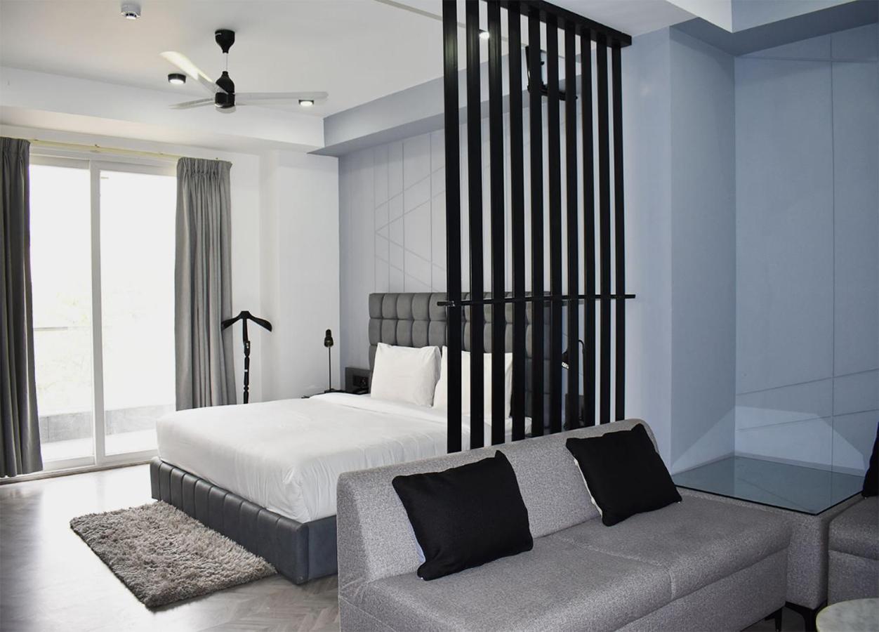 Bedchambers Serviced Apartments - Cyber City Γκουργκάον Εξωτερικό φωτογραφία