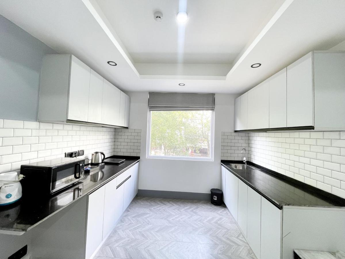 Bedchambers Serviced Apartments - Cyber City Γκουργκάον Εξωτερικό φωτογραφία