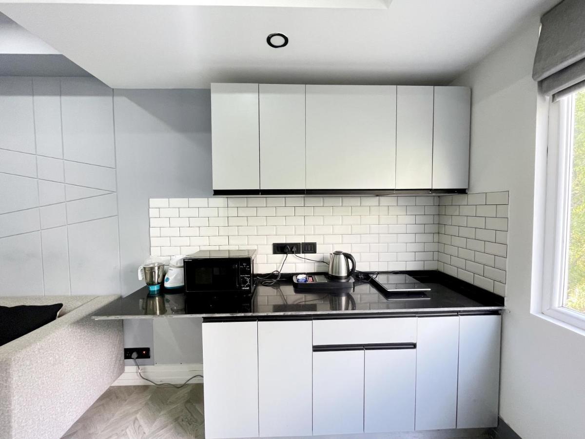 Bedchambers Serviced Apartments - Cyber City Γκουργκάον Εξωτερικό φωτογραφία