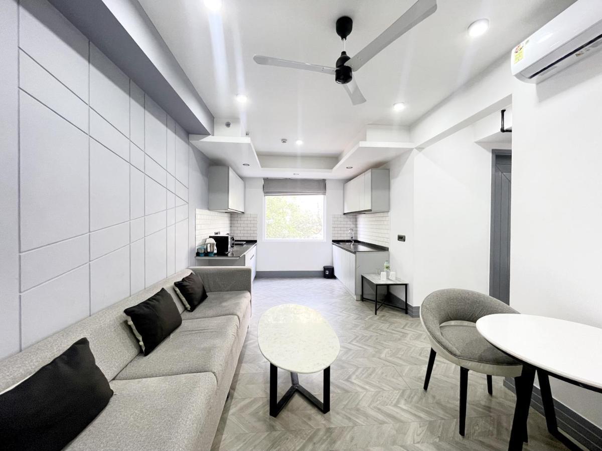 Bedchambers Serviced Apartments - Cyber City Γκουργκάον Εξωτερικό φωτογραφία