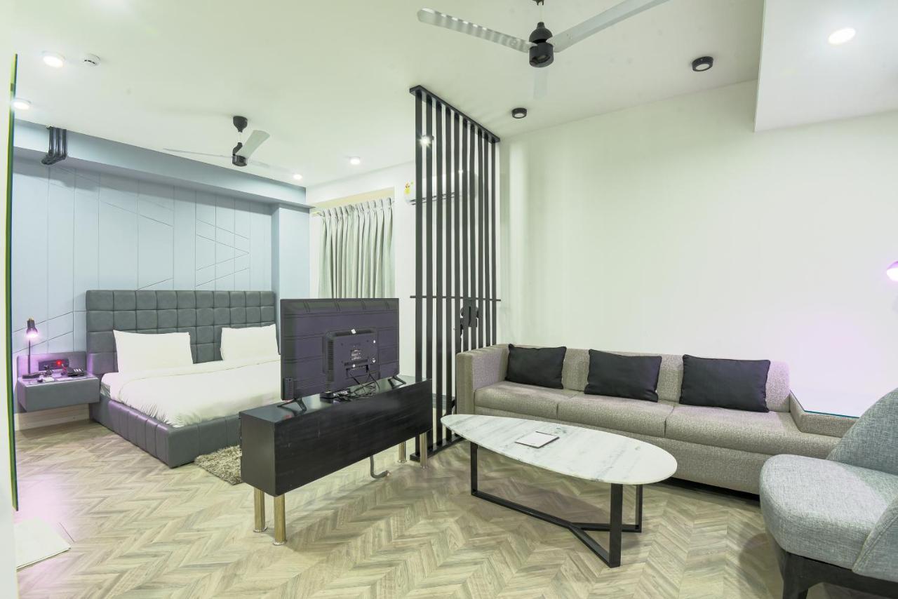 Bedchambers Serviced Apartments - Cyber City Γκουργκάον Εξωτερικό φωτογραφία