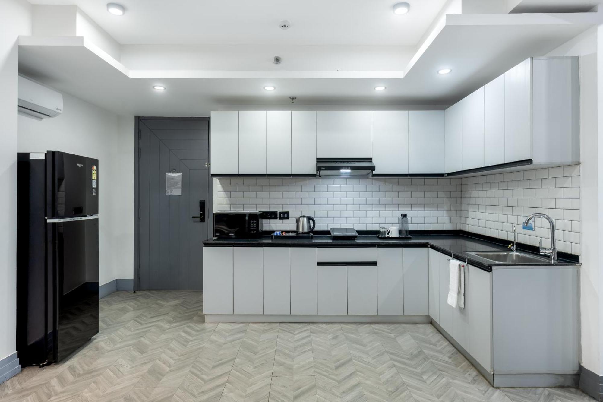 Bedchambers Serviced Apartments - Cyber City Γκουργκάον Εξωτερικό φωτογραφία